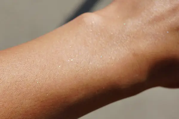 1879024951_w640_h640_rituals-shimmer-maslo